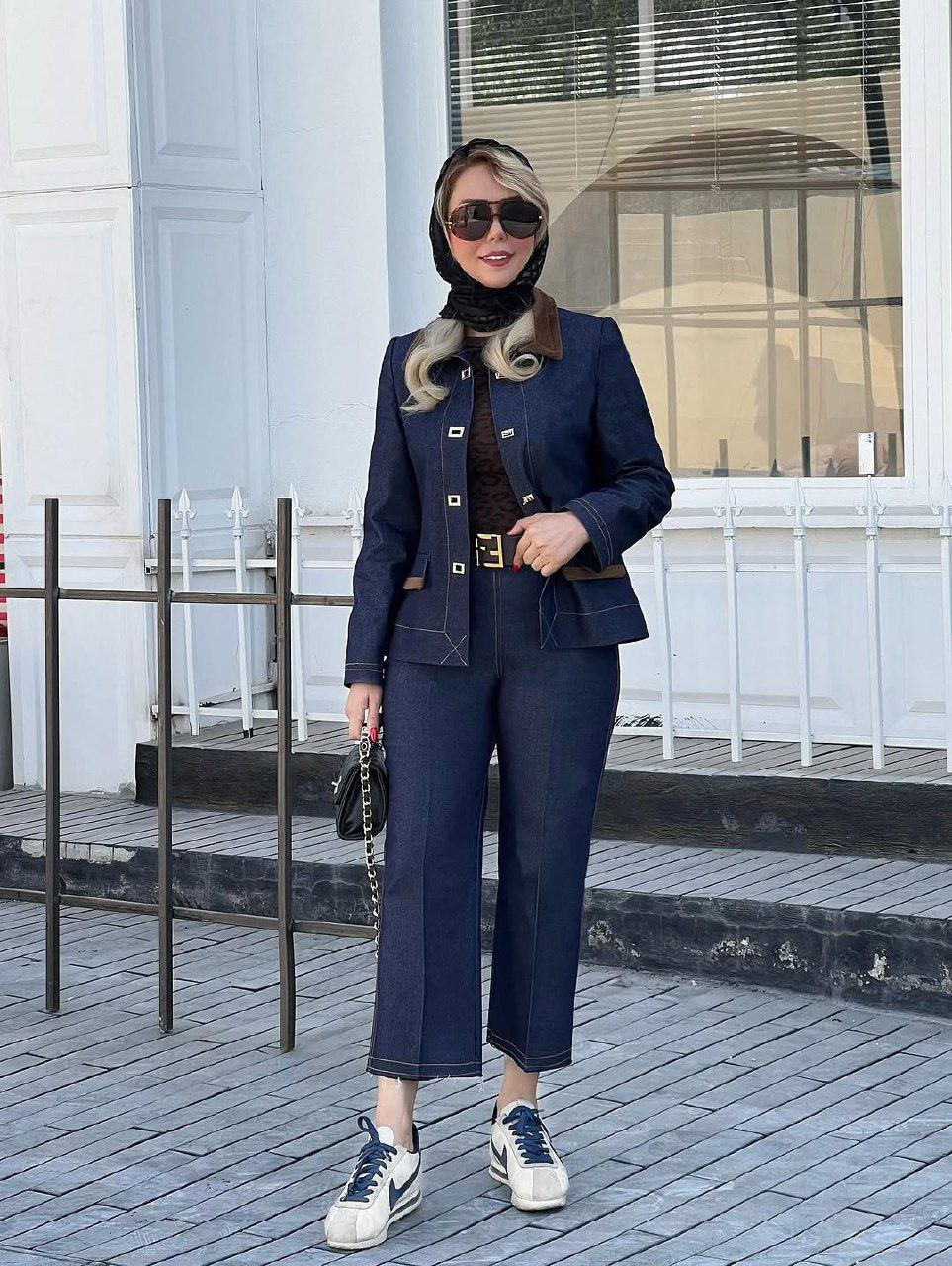 کت و شلوار جین زنانه جدید با طراحی خاص و دوخت ظریف