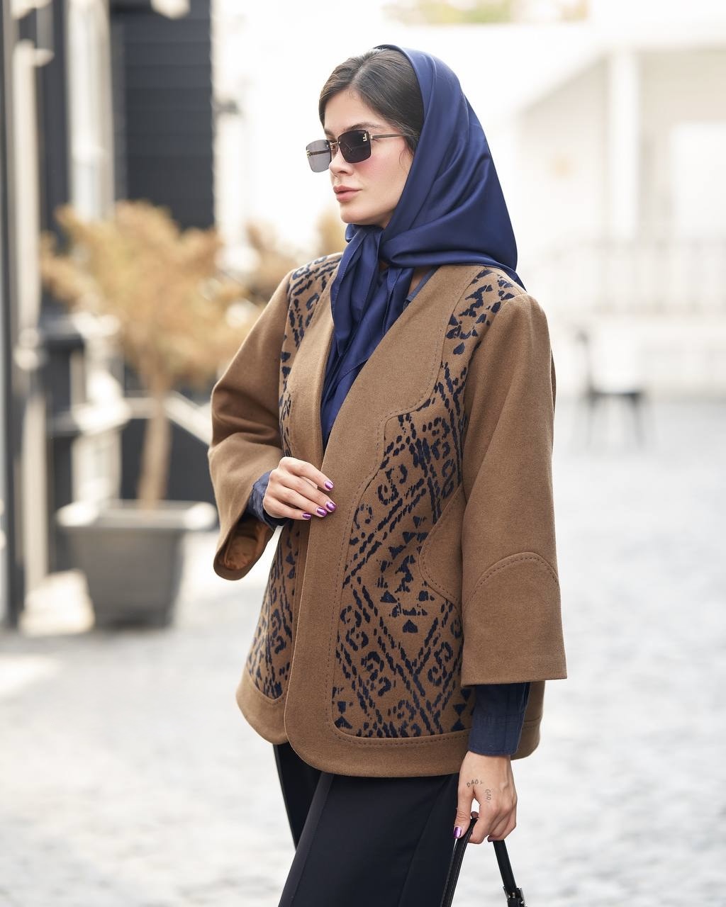 مانتو پاییزه یقه پروانه زنانه جنس فوتر – دو سایزی