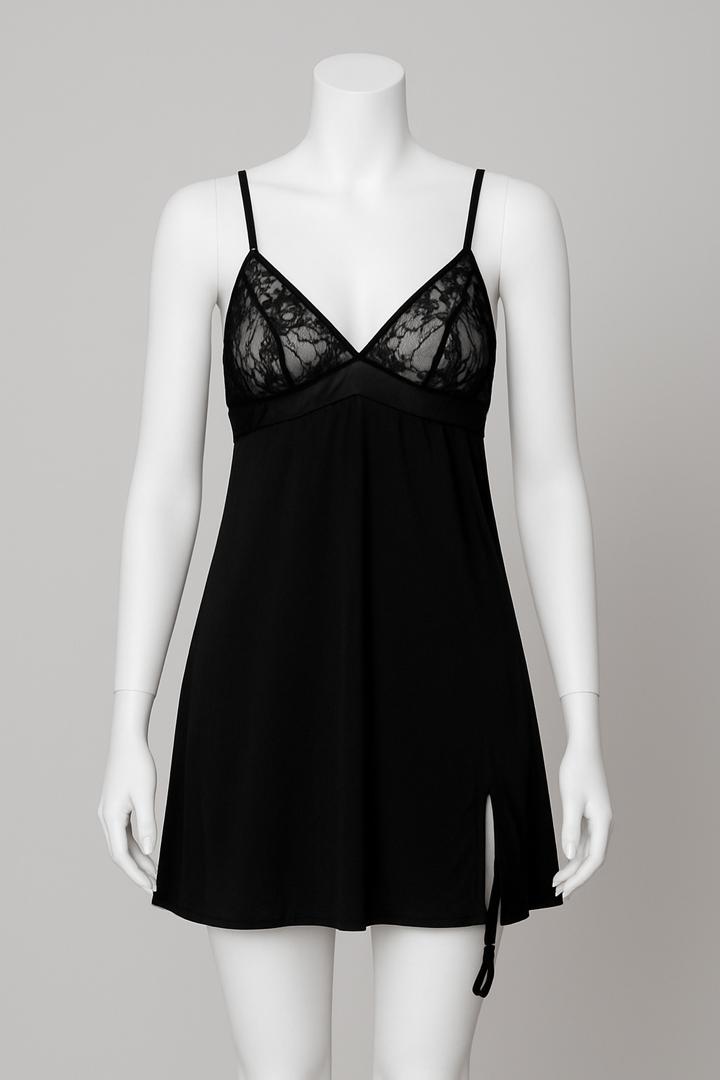 لباس خواب مشکی گیپوردار لطیف و شیک | فری سایز مناسب ۳۶ تا ۴۴